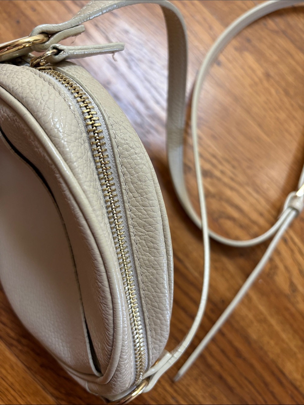 Quince Italian Leather Circle Crossbody Bag in Stone - Picture 7 of 8